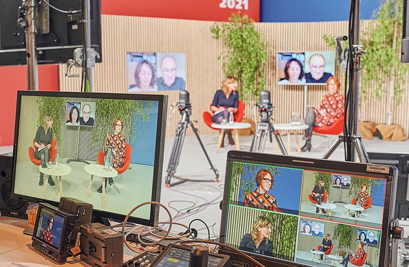 Friedrich Ebert Stiftung Tiergartenkonferenz 2021 Bildschirm mit verschiedenen Perspektiven der Bühne